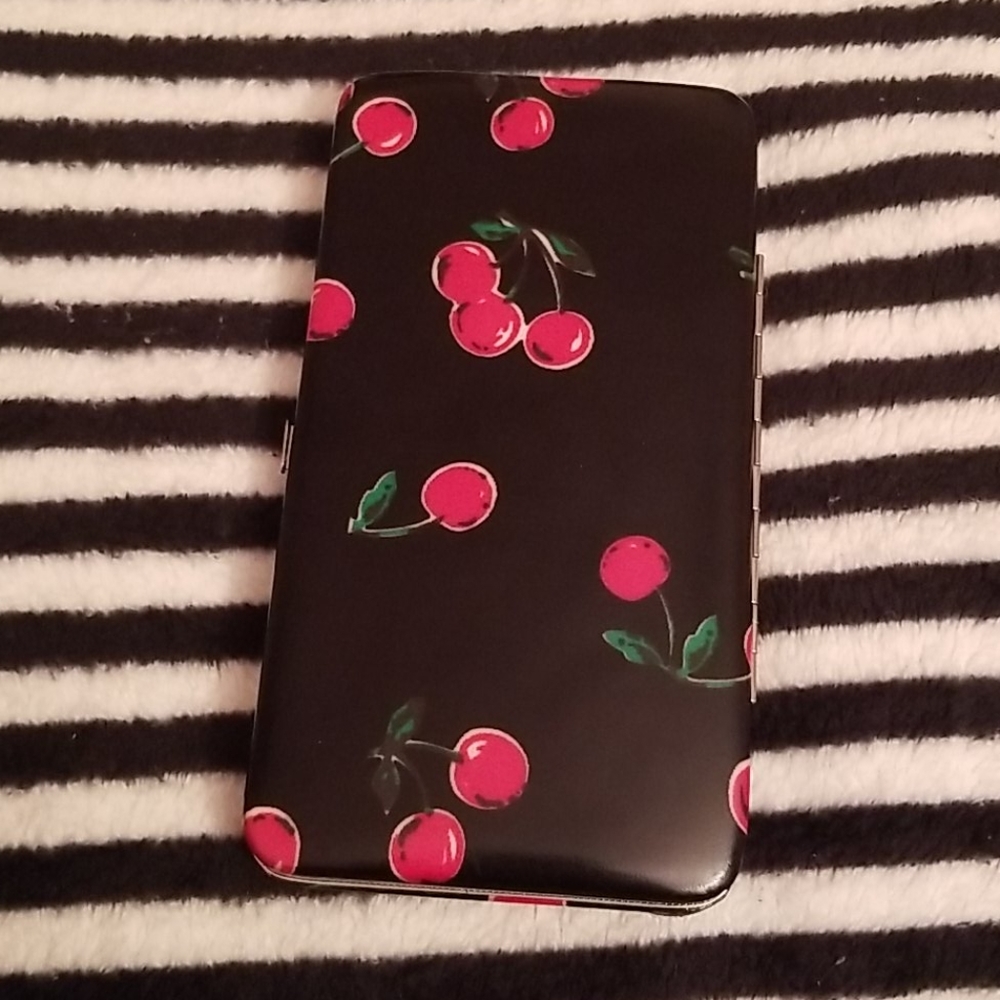 Cherry Wallet